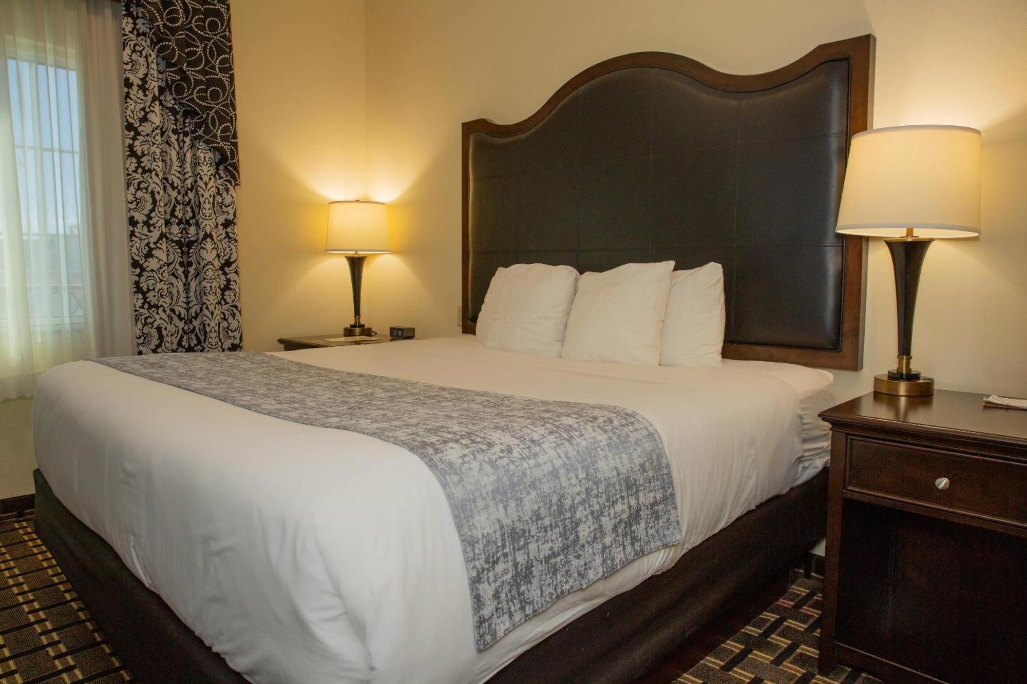 אופלוסס Evangeline Downs Hotel, Ascend Hotel Collection מראה חיצוני תמונה