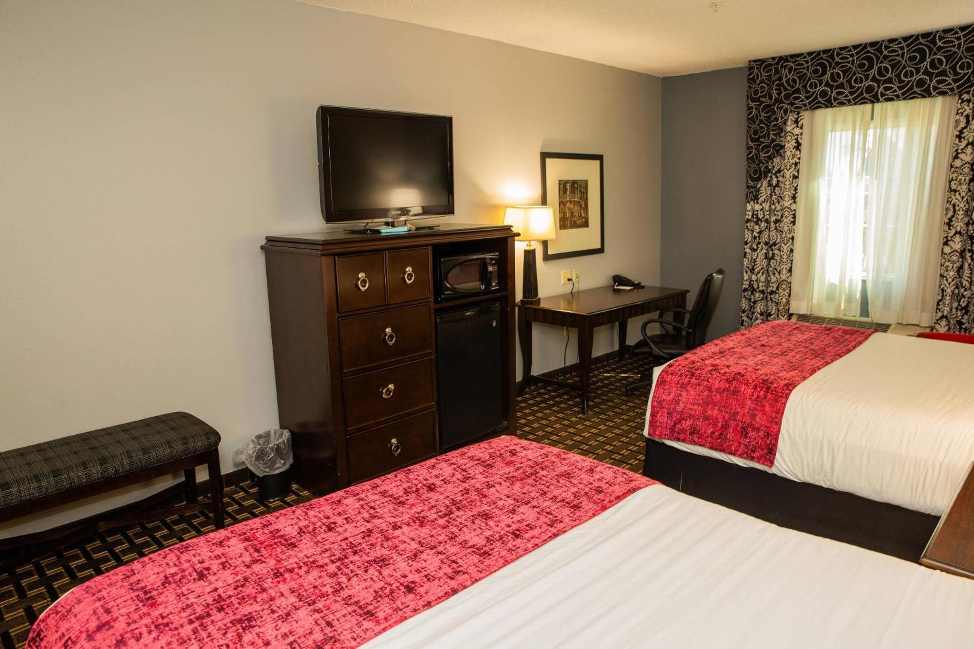 אופלוסס Evangeline Downs Hotel, Ascend Hotel Collection מראה חיצוני תמונה